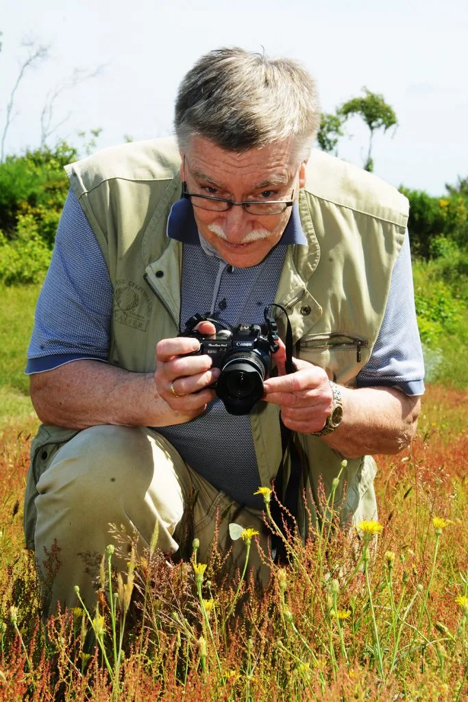 Svend Carstensen fotograferer i naturen